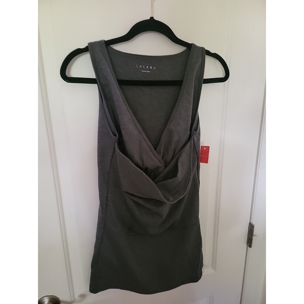 Lalabu Soothe Baby Wearing Sleeveless Shirt in Gray Size Medium